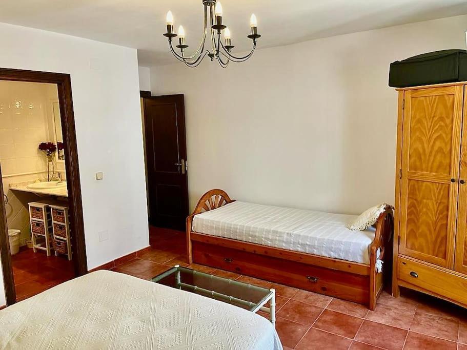 Hermosa Casita De Pueblo Con Piscina En Benahavís Esterno foto