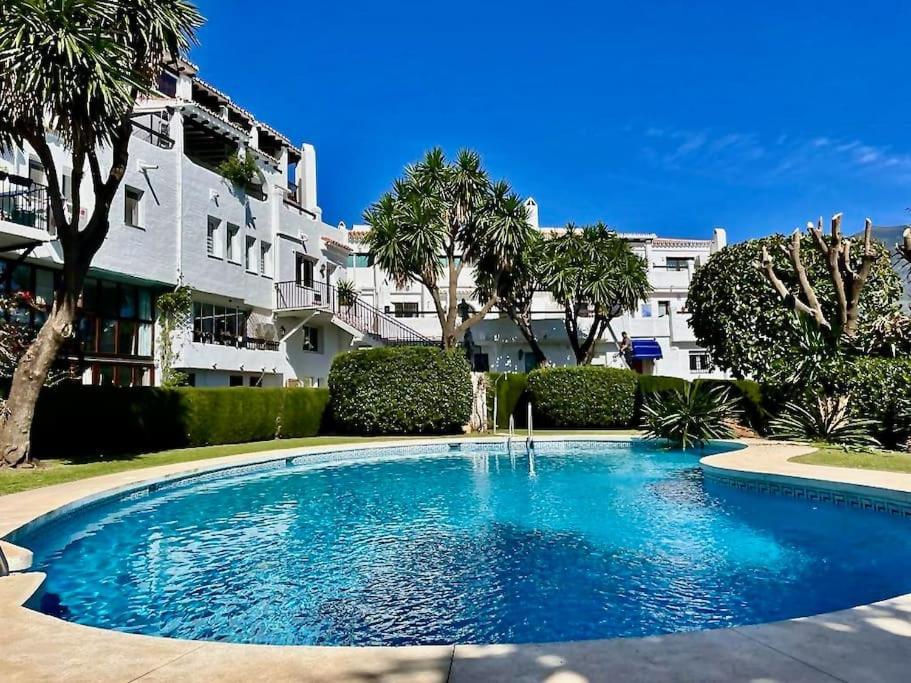 Hermosa Casita De Pueblo Con Piscina En Benahavís Esterno foto